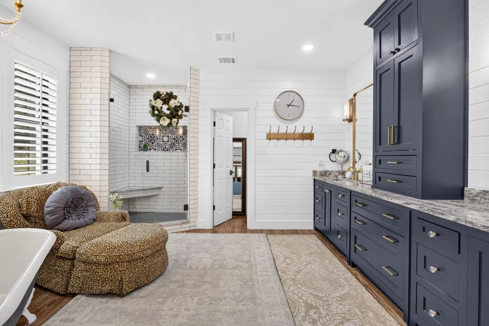 6400 Lake Oaks Circle Fort Worth, TX 76108