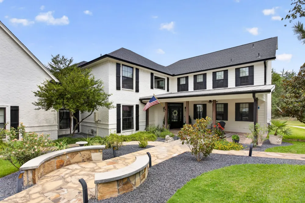 6400 Lake Oaks Circle Fort Worth, TX 76108