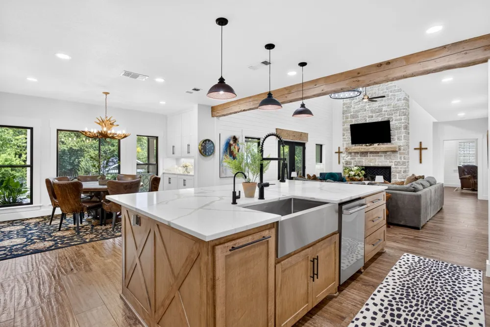 6400 Lake Oaks Circle Fort Worth, TX 76108