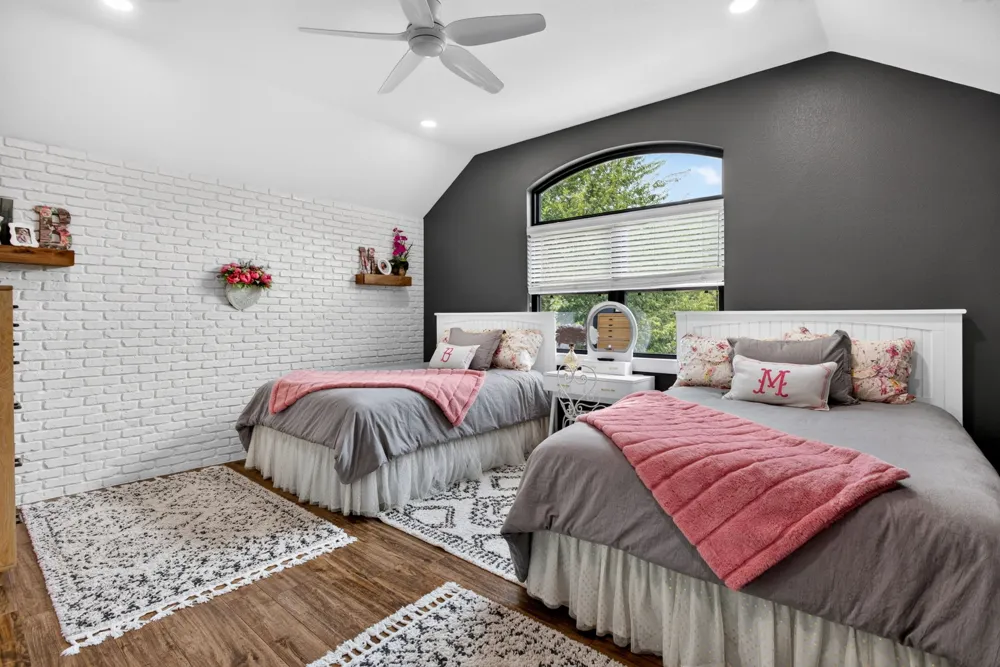 6400 Lake Oaks Circle Fort Worth, TX 76108