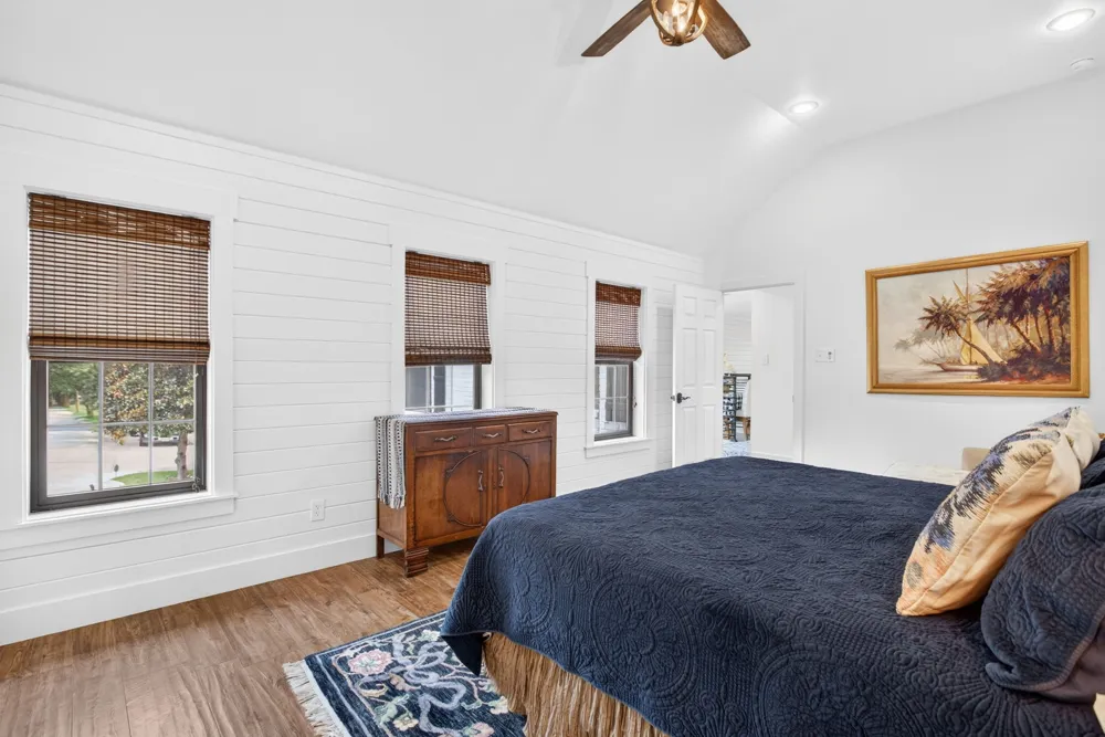 6400 Lake Oaks Circle Fort Worth, TX 76108