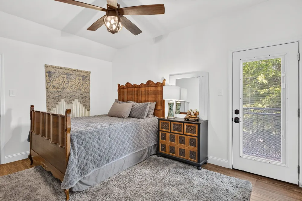 6400 Lake Oaks Circle Fort Worth, TX 76108