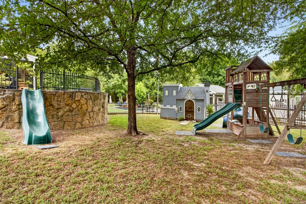 6400 Lake Oaks Circle Fort Worth, TX 76108