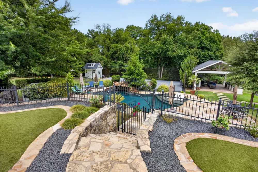 6400 Lake Oaks Circle Fort Worth, TX 76108