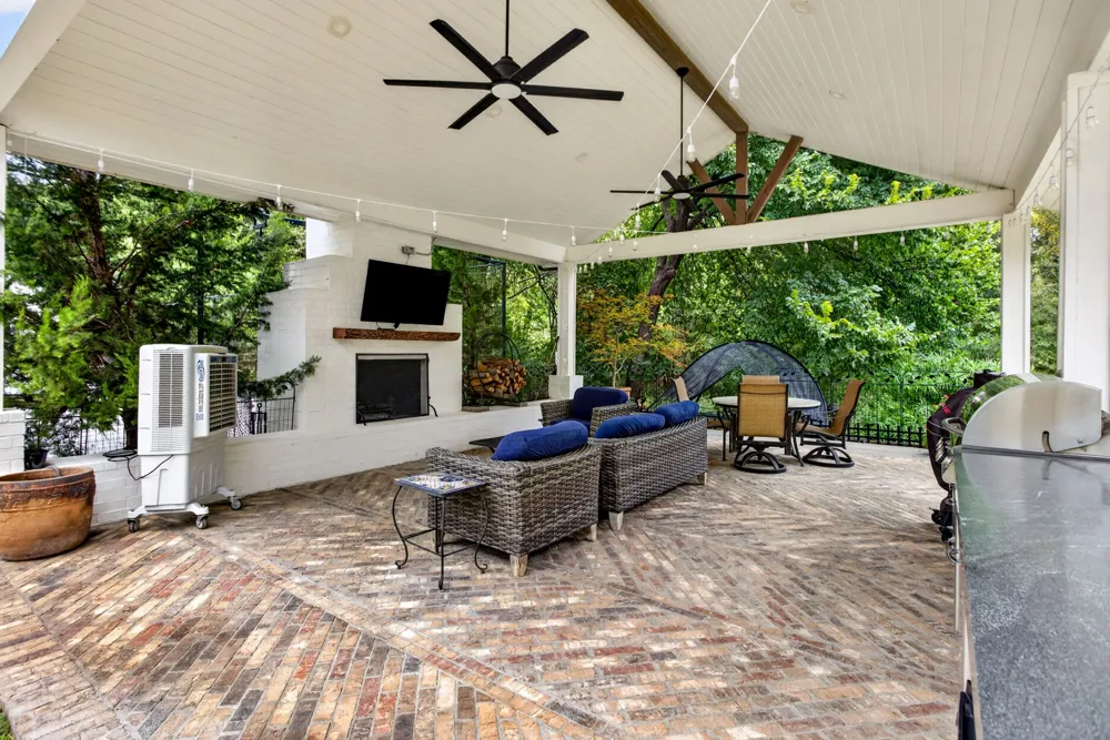 6400 Lake Oaks Circle Fort Worth, TX 76108