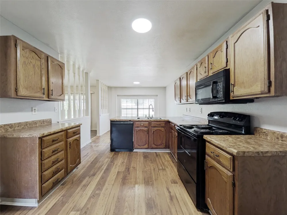 602 SW Heritage Hill Drive Forney, TX 75126