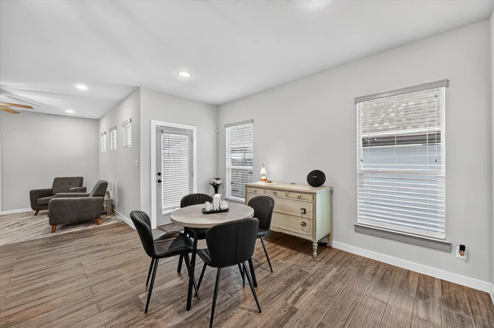 705 Phillips Court Mansfield, TX 76063