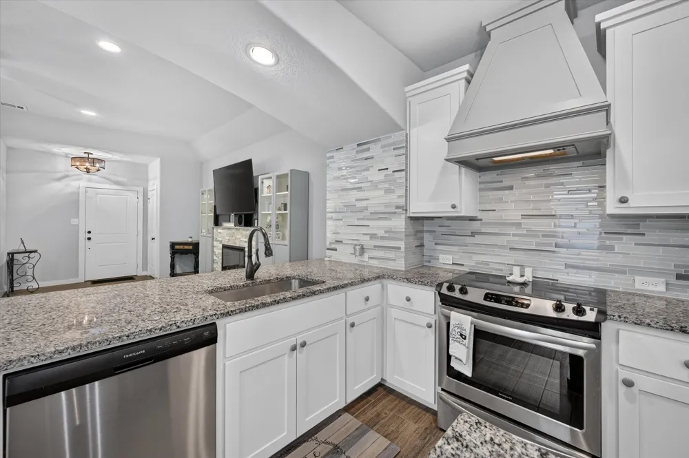 705 Phillips Court Mansfield, TX 76063