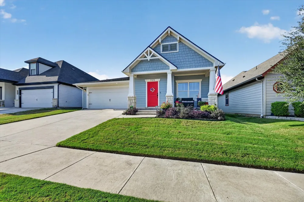 705 Phillips Court Mansfield, TX 76063
