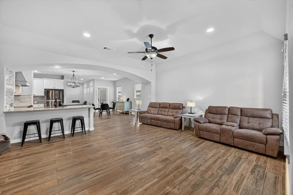 705 Phillips Court Mansfield, TX 76063
