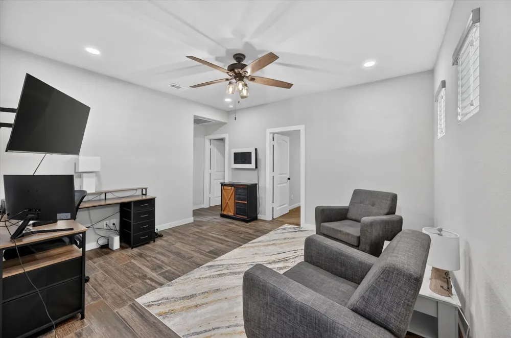 705 Phillips Court Mansfield, TX 76063