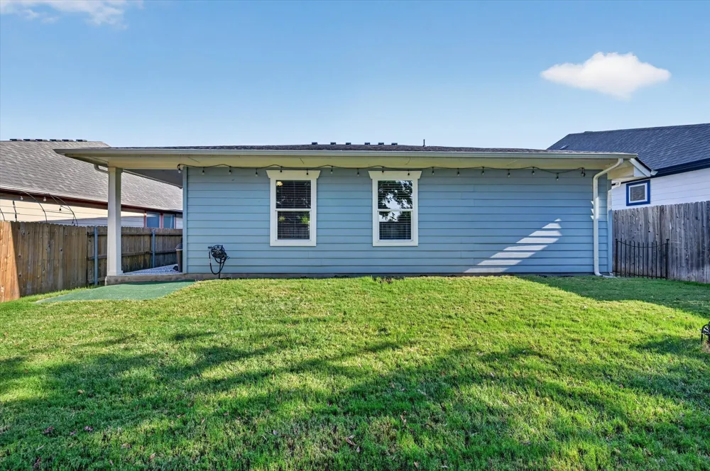 705 Phillips Court Mansfield, TX 76063