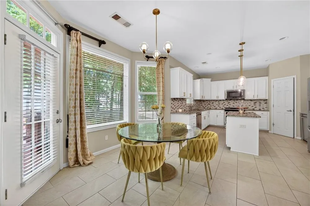3482 Walnut Ridge Atlanta, GA 30349