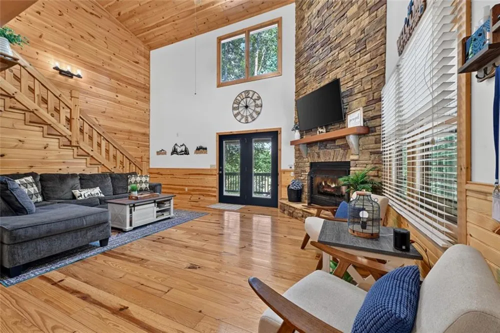 22 Kings Court Ellijay, GA 30540