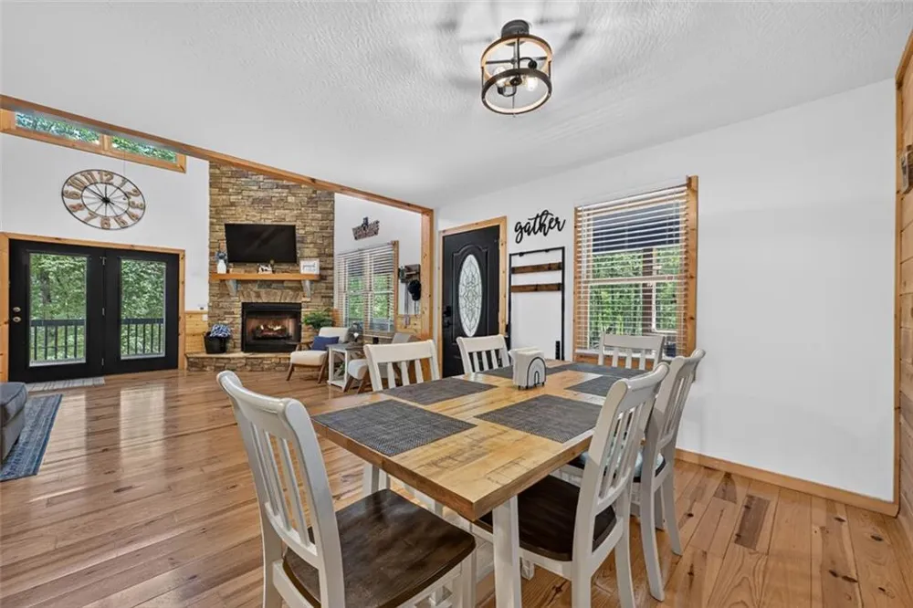 22 Kings Court Ellijay, GA 30540