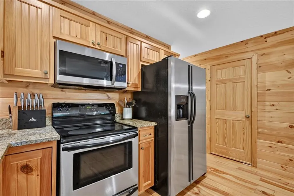 22 Kings Court Ellijay, GA 30540