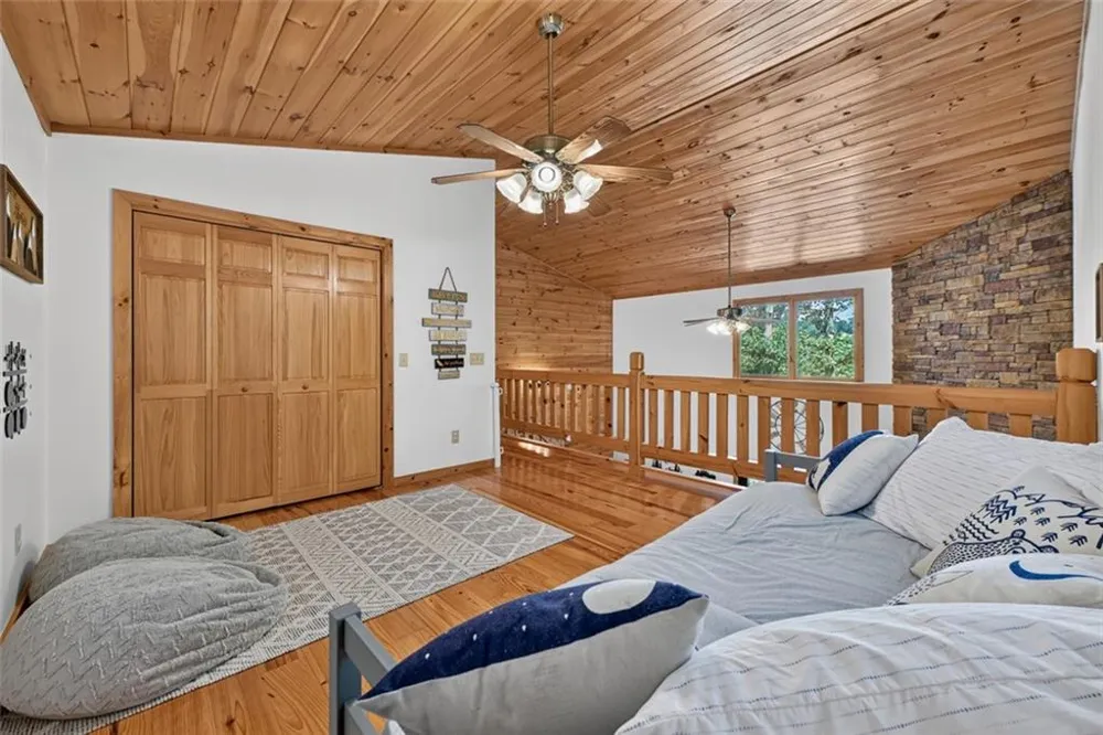 22 Kings Court Ellijay, GA 30540