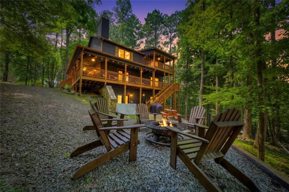 22 Kings Court Ellijay, GA 30540