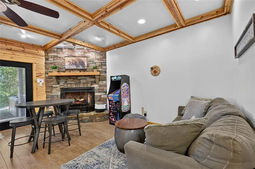22 Kings Court Ellijay, GA 30540