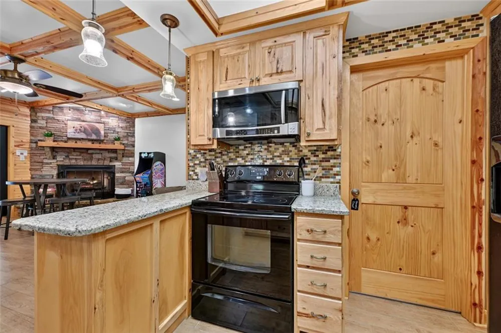 22 Kings Court Ellijay, GA 30540