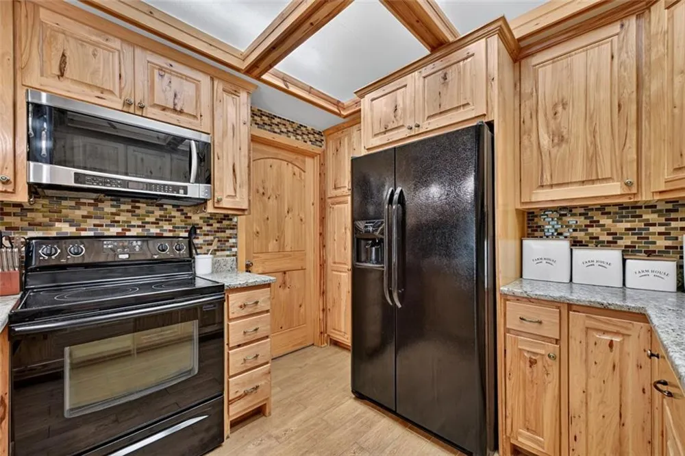 22 Kings Court Ellijay, GA 30540