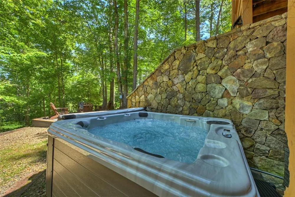 22 Kings Court Ellijay, GA 30540