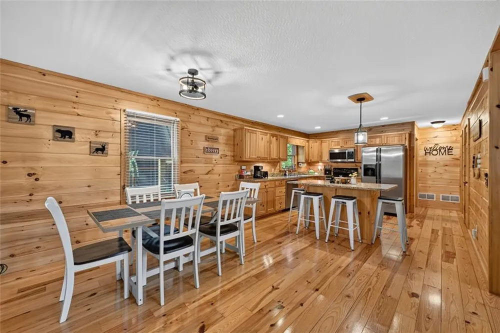 22 Kings Court Ellijay, GA 30540