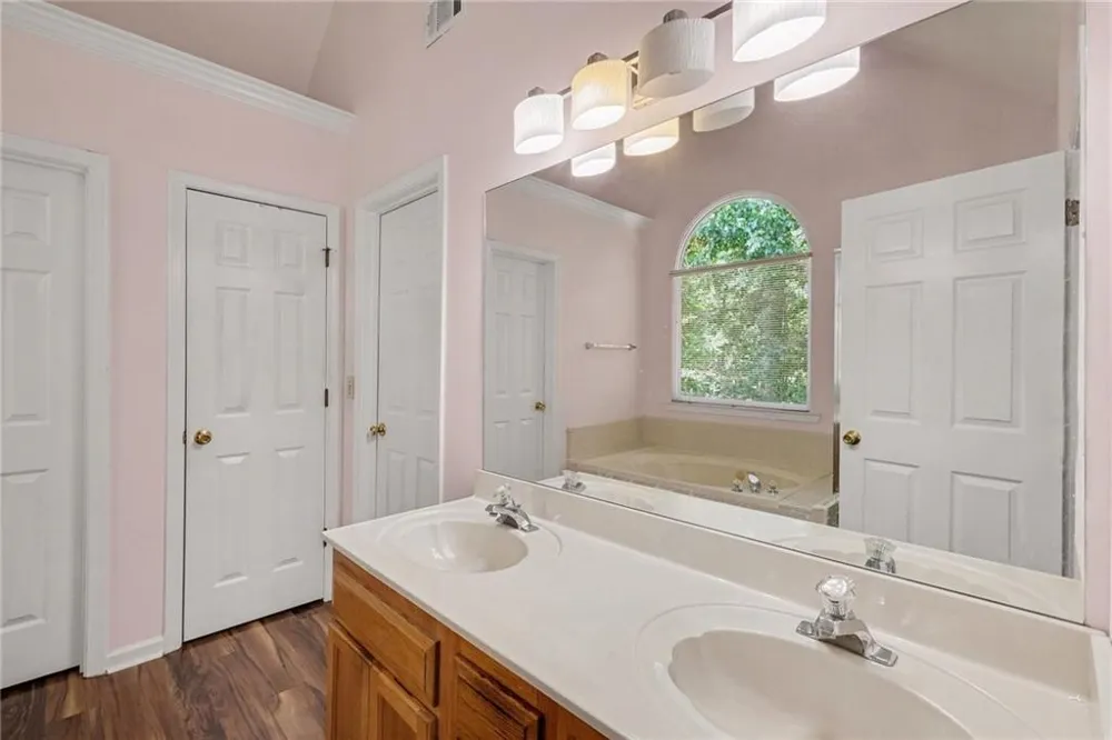2100 Wedgewood Drive Stone Mountain, GA 30088