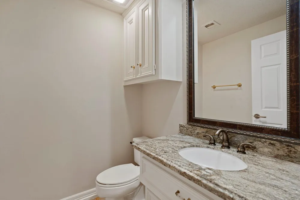 70 Pipers Walk Sugar Land, TX 77479
