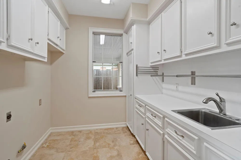70 Pipers Walk Sugar Land, TX 77479