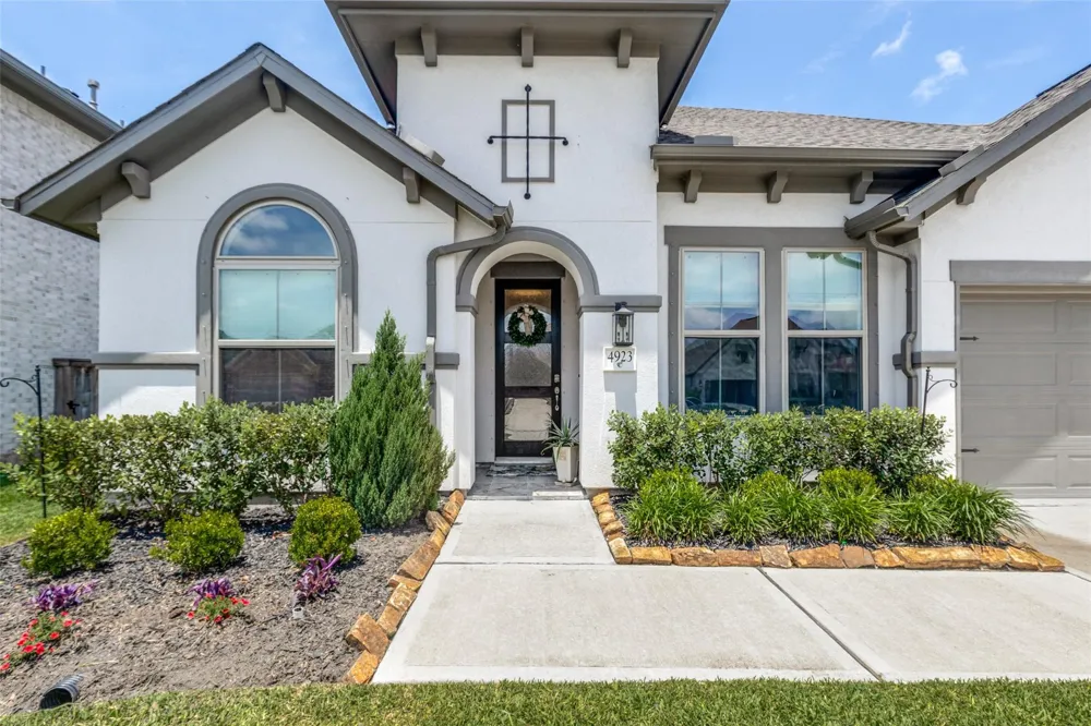 4923 Opal Sunset Court League City, TX 77573