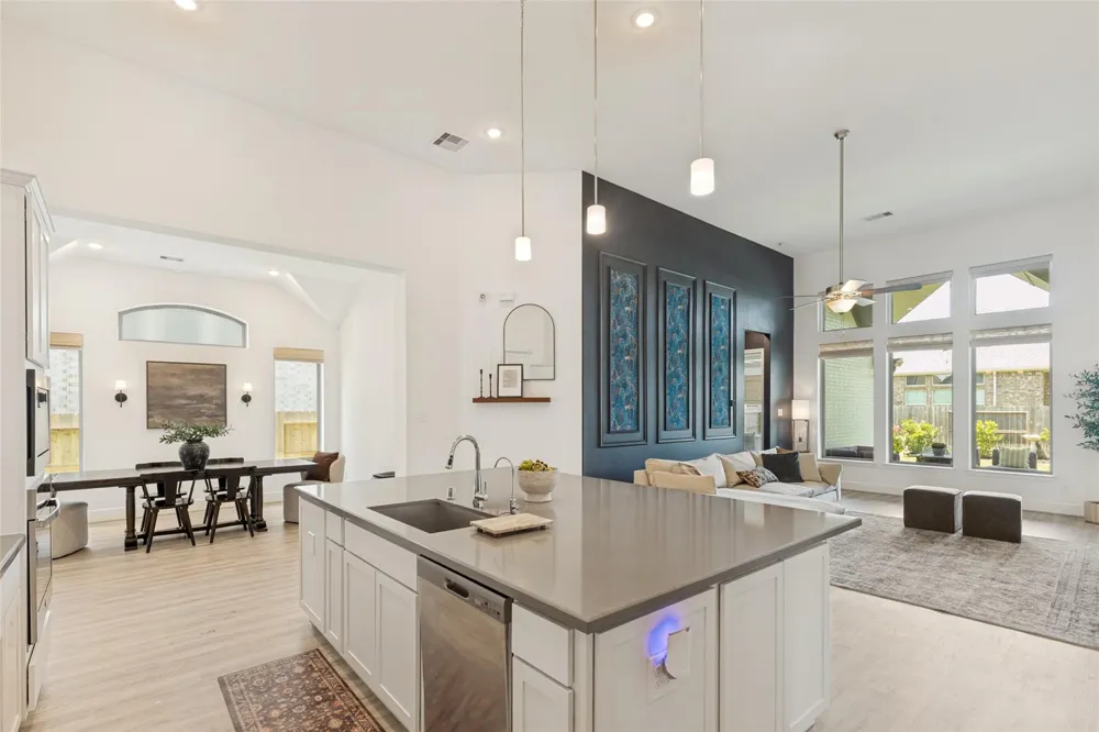 4923 Opal Sunset Court League City, TX 77573