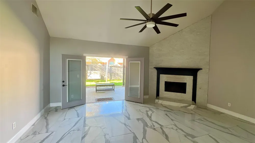 14802 Belterraza Drive Houston, TX 77083