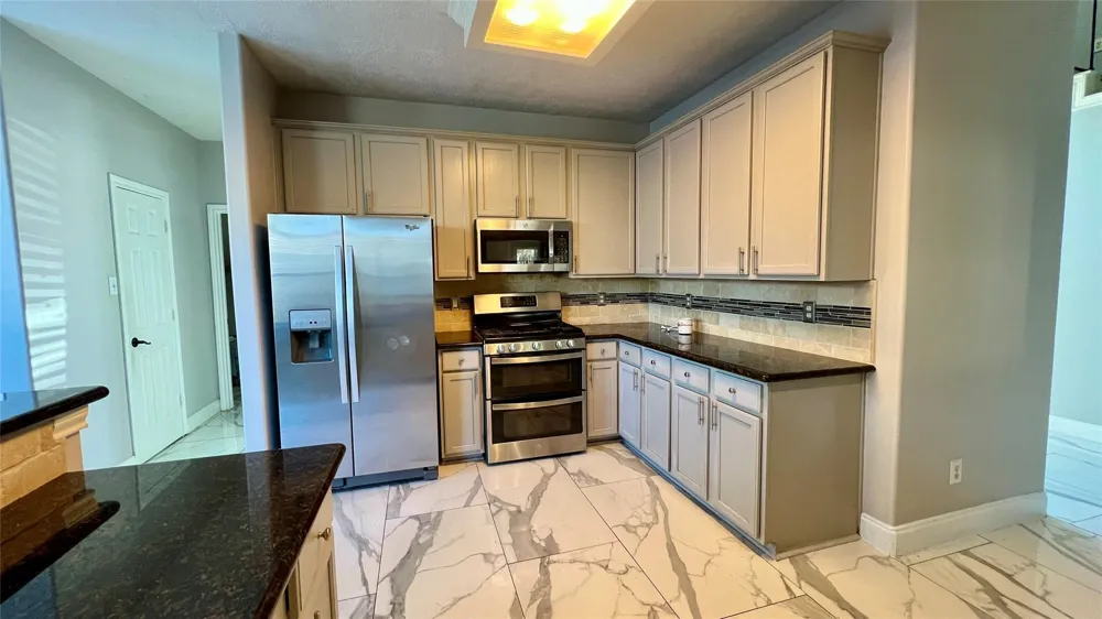 14802 Belterraza Drive Houston, TX 77083