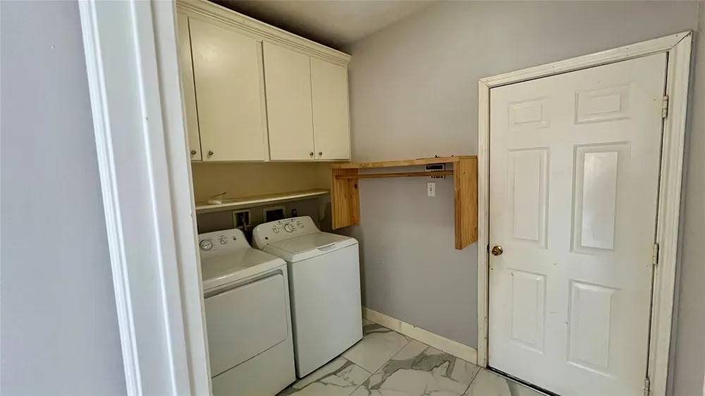 14802 Belterraza Drive Houston, TX 77083