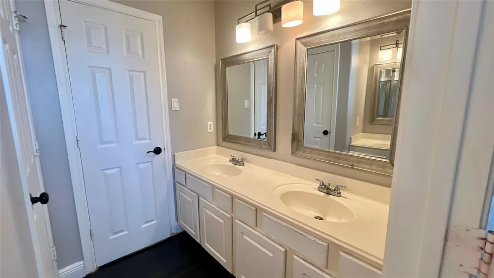 14802 Belterraza Drive Houston, TX 77083