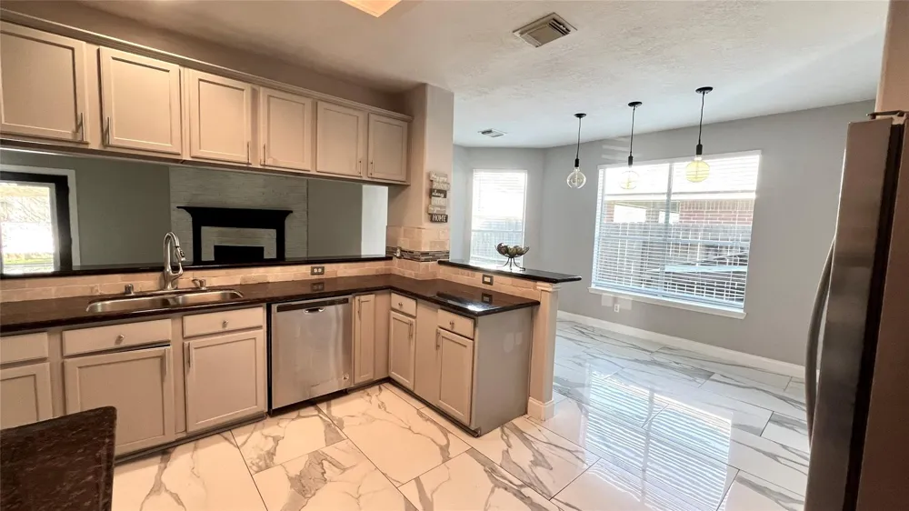14802 Belterraza Drive Houston, TX 77083