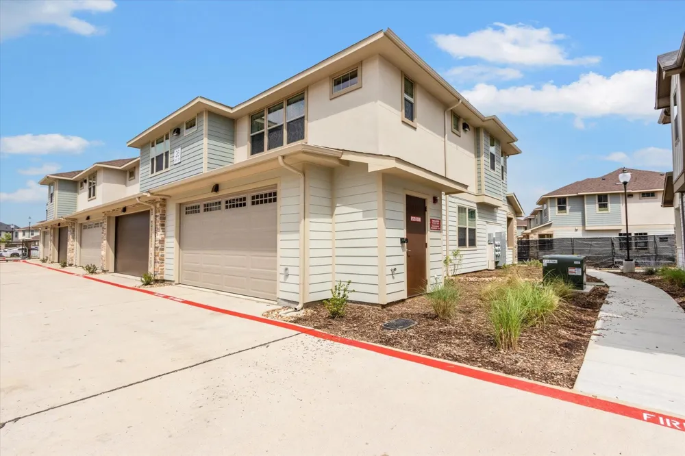 5900 Us 287 Arlington, TX 76017
