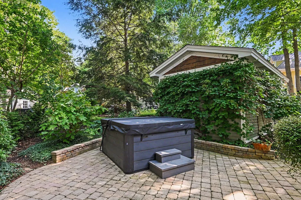 76550 Fieldstone Circle South Haven, MI 49090