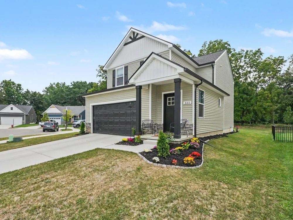880 Machnik Drive Chelsea, MI 48118