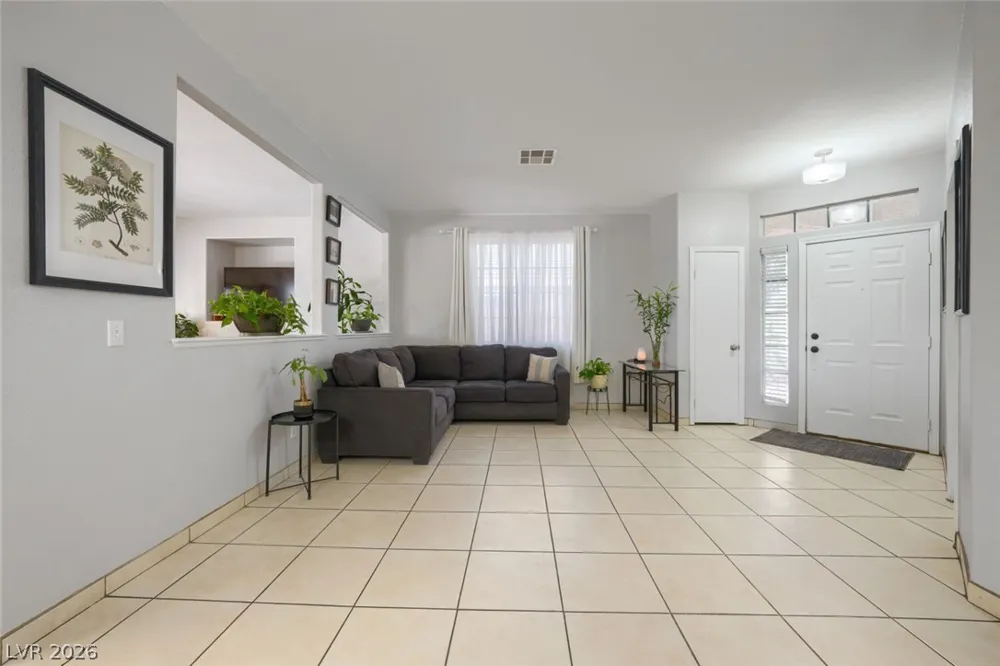 5524 Merriweather Drive Las Vegas, NV 89113