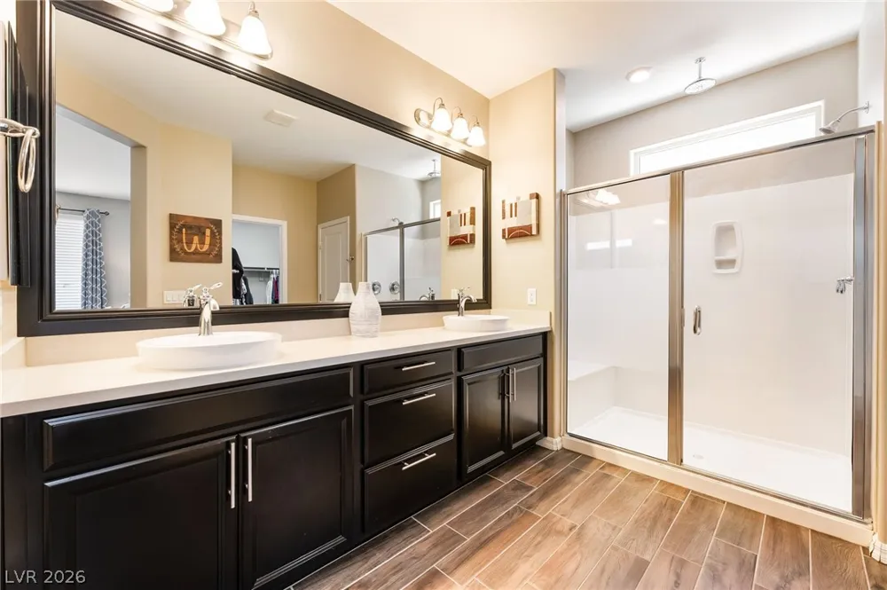 9970 Celestial Cliffs Avenue Las Vegas, NV 89166
