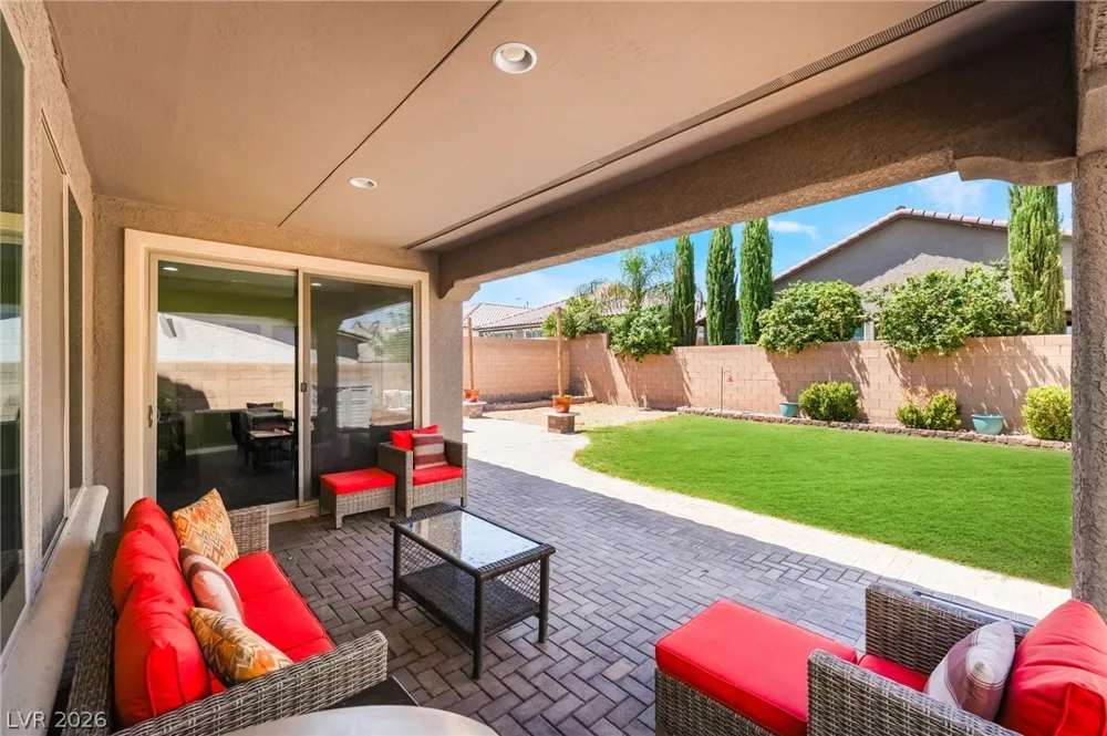 9970 Celestial Cliffs Avenue Las Vegas, NV 89166