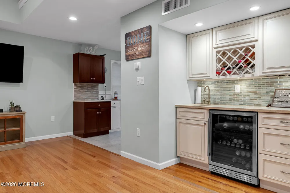 139 Jeremy Lane Manahawkin, NJ 08050