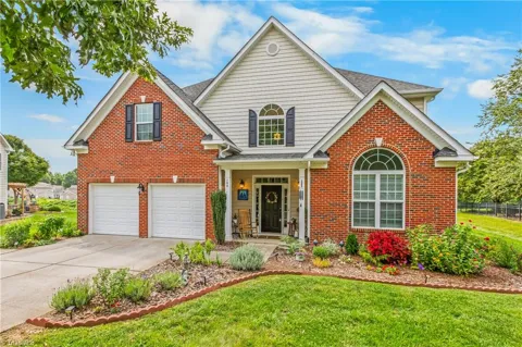 108 Lakepoint Drive