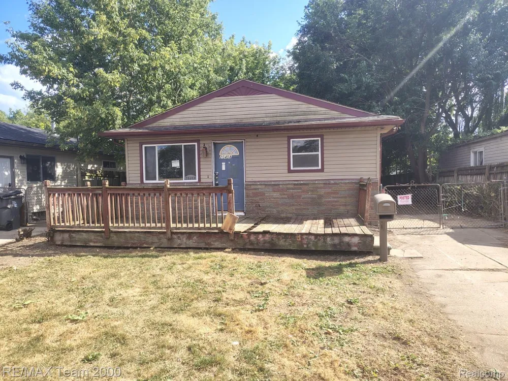 20458 Abrahm Street Clinton Charter Township, MI 48035