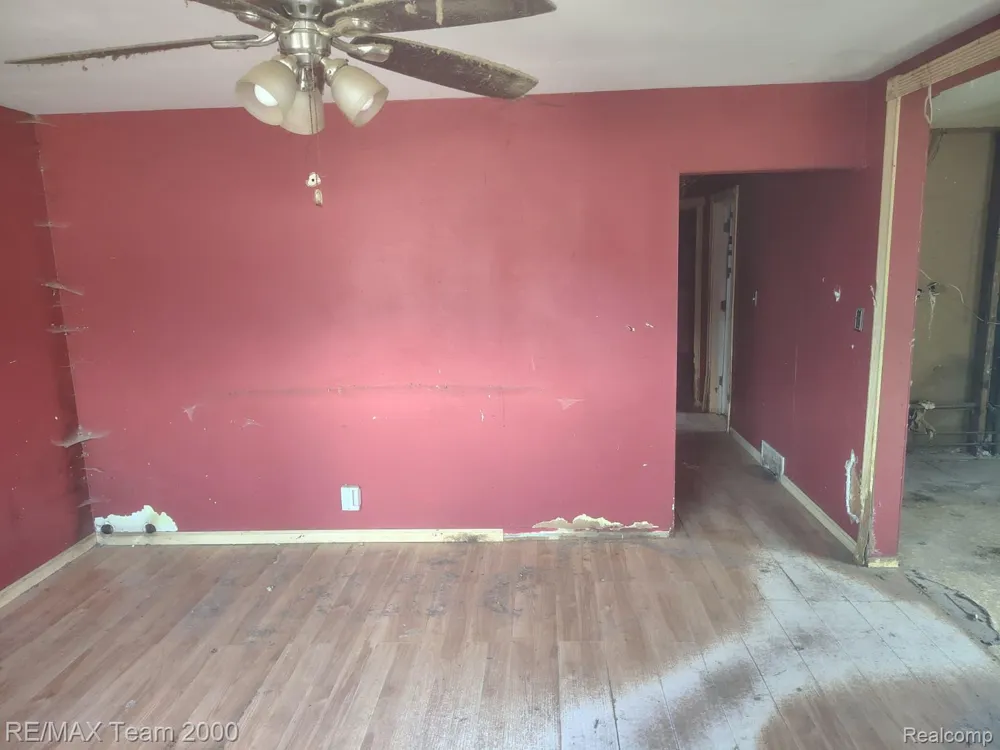 20458 Abrahm Street Clinton Charter Township, MI 48035
