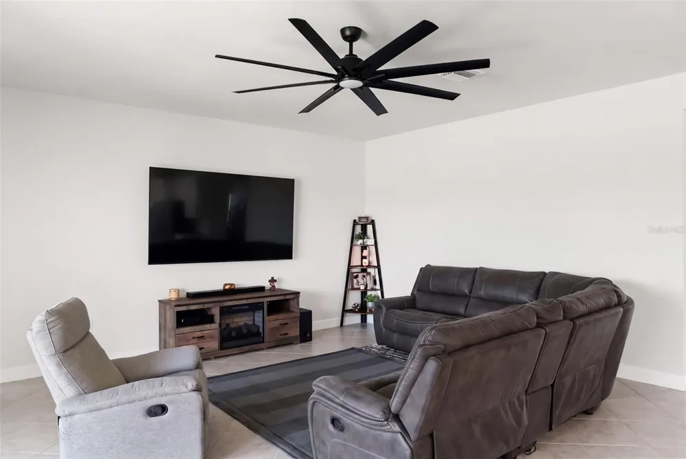 6112 115TH AVENUE E Parrish, FL 34219