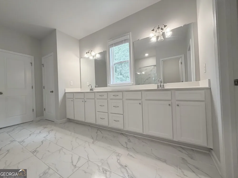 365 Chestnut Chase Hoschton, GA 30548