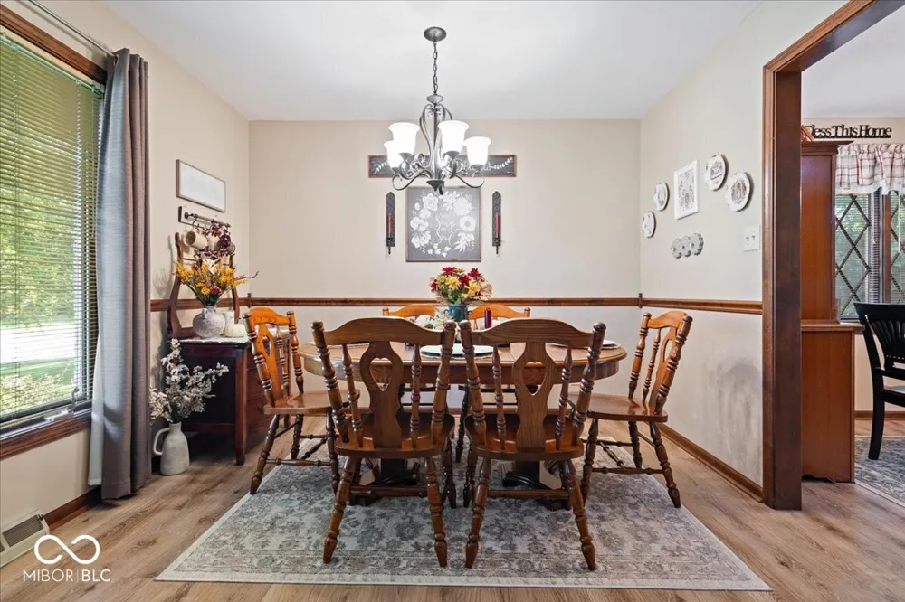 850 W Oakwood Drive Greenwood, IN 46142